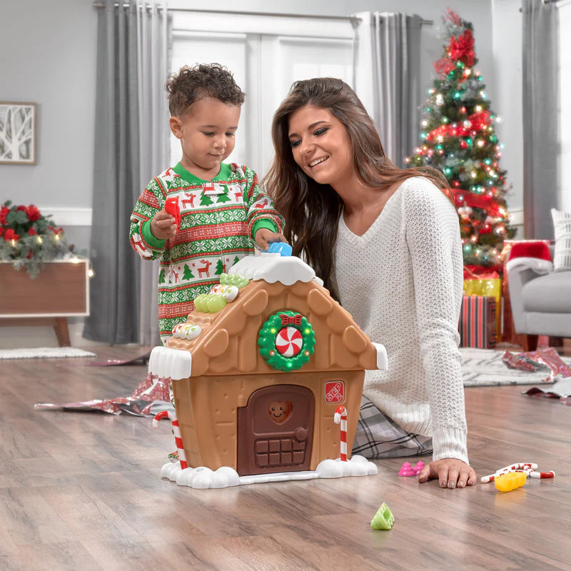 Noël & Co. Kids Christmas Tree & Gingerbread House